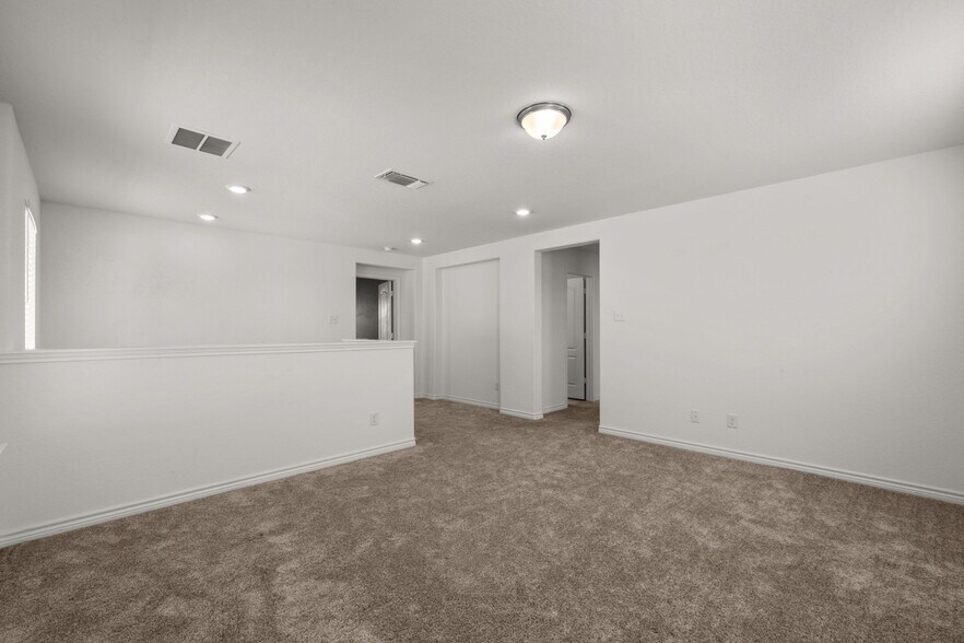 Building Photo - 3420 Taurus Sky