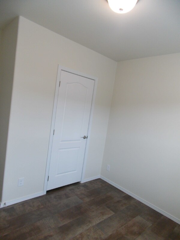 Building Photo - 302 W El Paso Ave