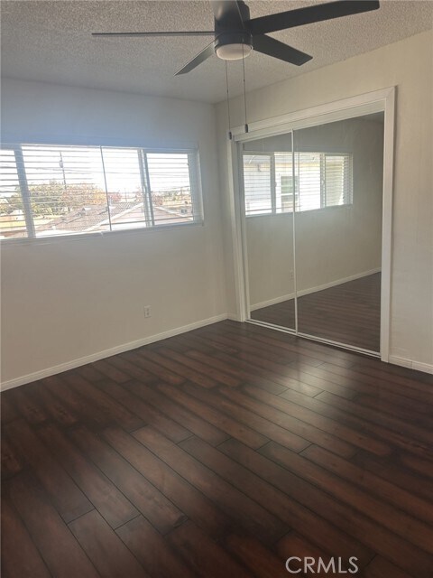 Building Photo - 9509 Los Angeles St