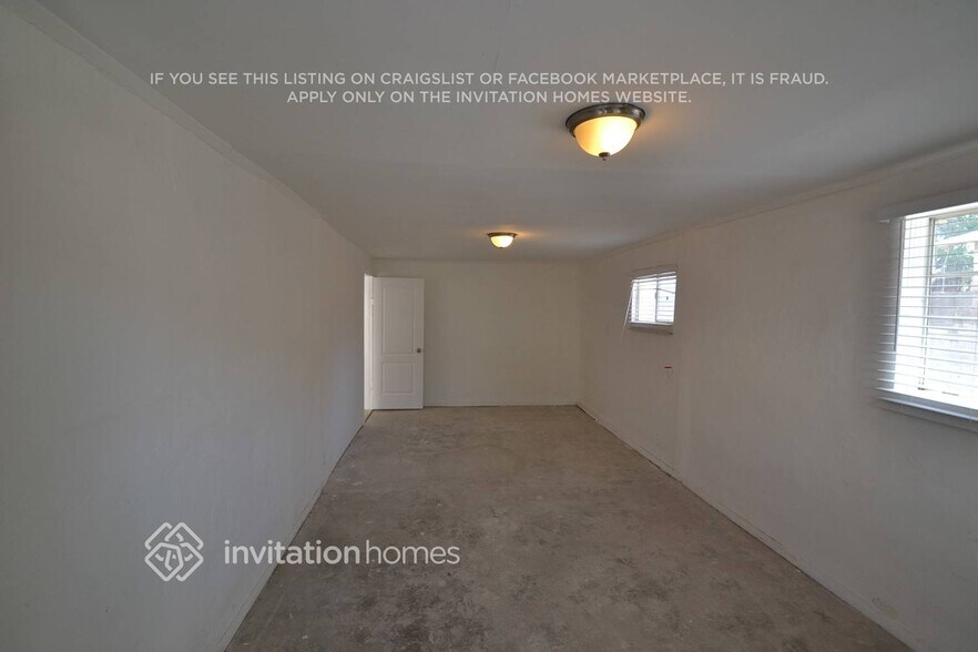 Building Photo - 1440 E 52nd St