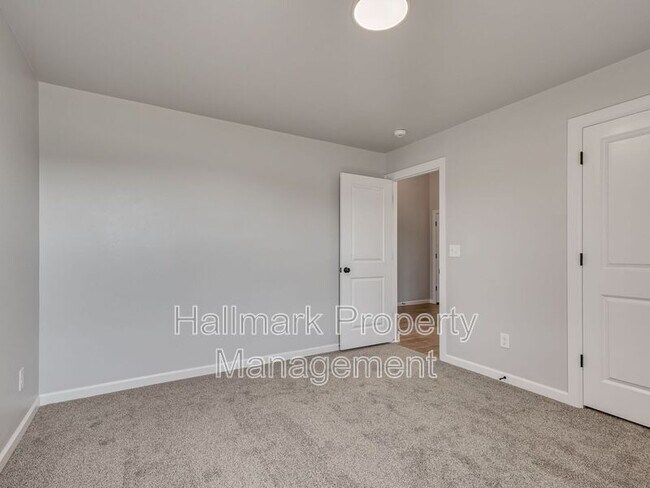 Building Photo - 11704 SW 48th St