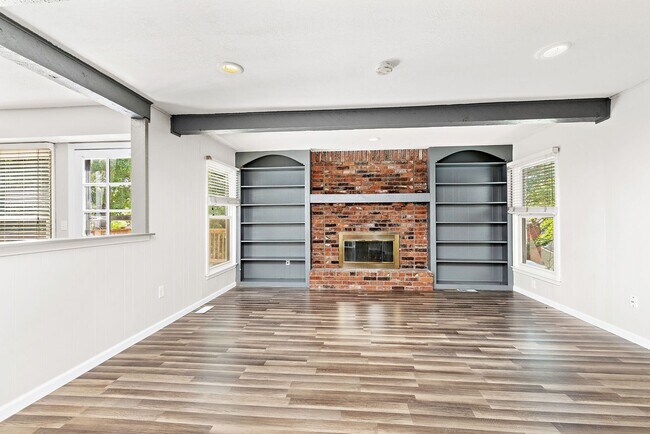 Building Photo - Spacious Overland Park 4 Bedroom Home - Av...