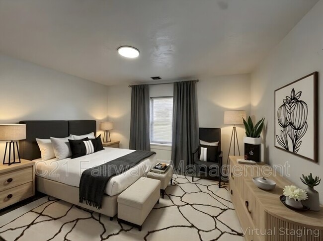 Building Photo - 16 Panorama Dr