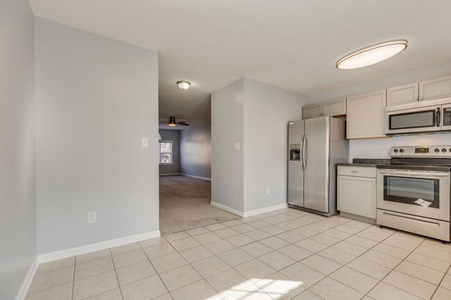 Building Photo - Now Available | 2 Bedroom 2.5 Bath | Bristol, TN