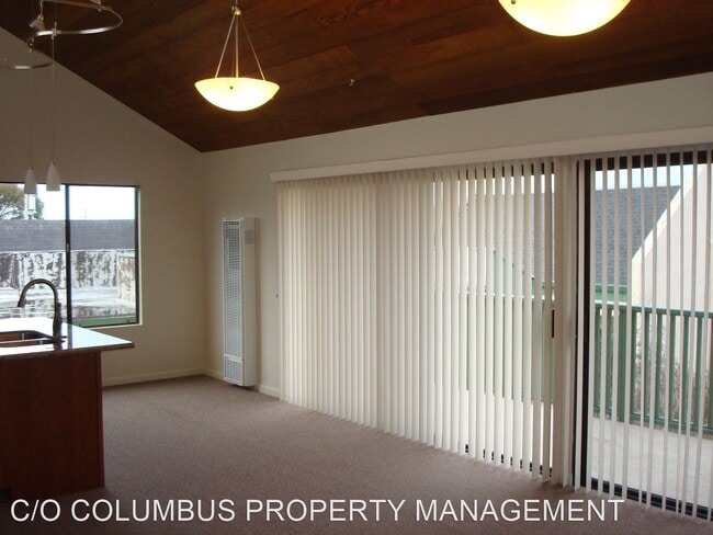 Building Photo - 550 Lighthouse Ave