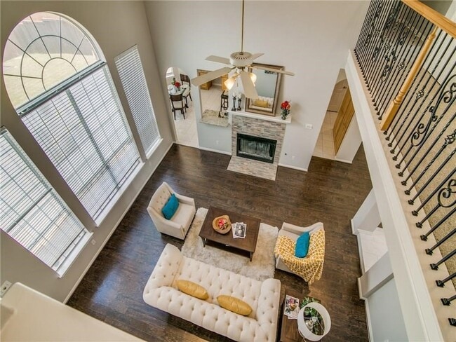 Building Photo - 4425 Cityview Dr