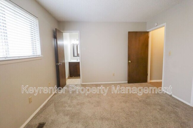Building Photo - 6137 S Troost Ave