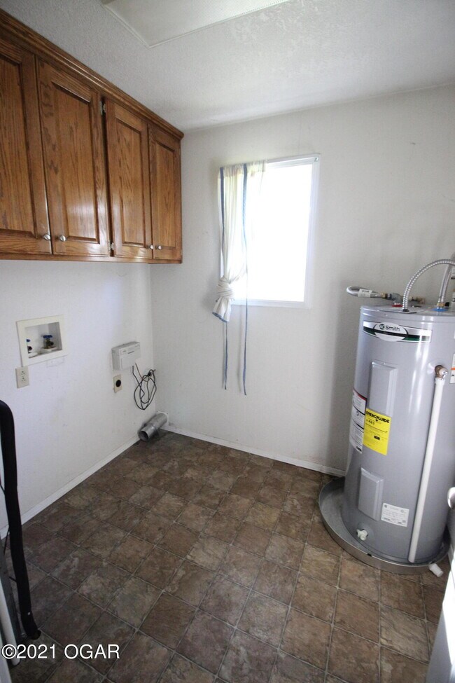 Building Photo - 506 S Jefferson St