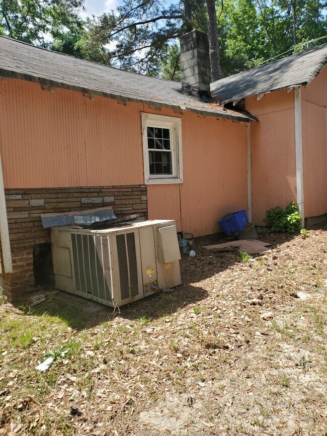 Building Photo - 5846 Ames Rd