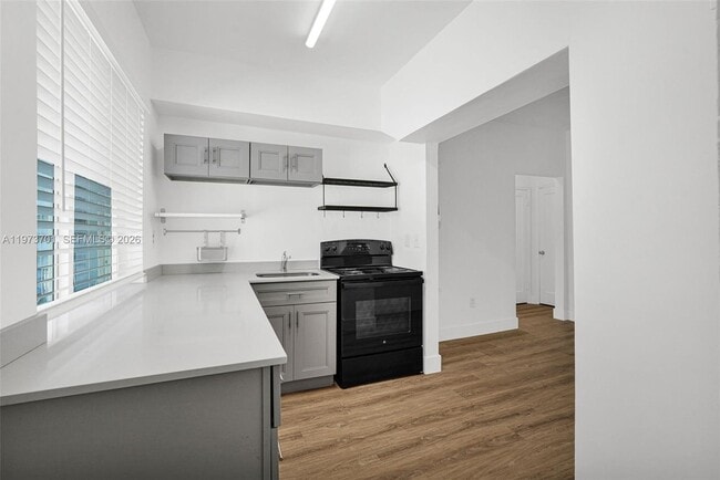 Building Photo - 319 80th St