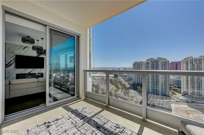 Building Photo - 222 Karen Ave