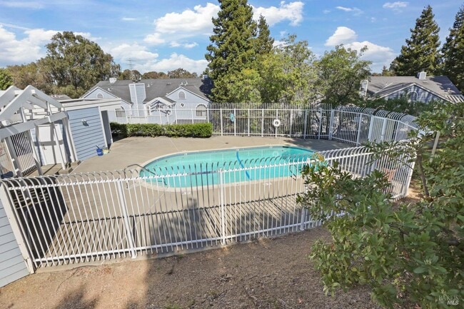 Building Photo - 219 Sea Crest Cir