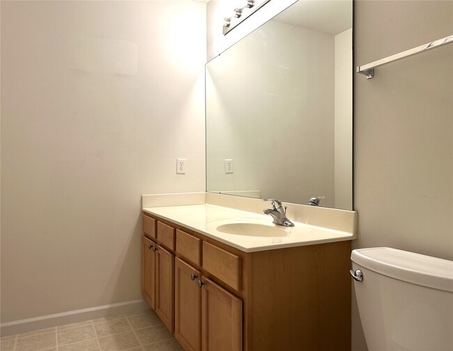 Building Photo - 207 Shady Rock Ln