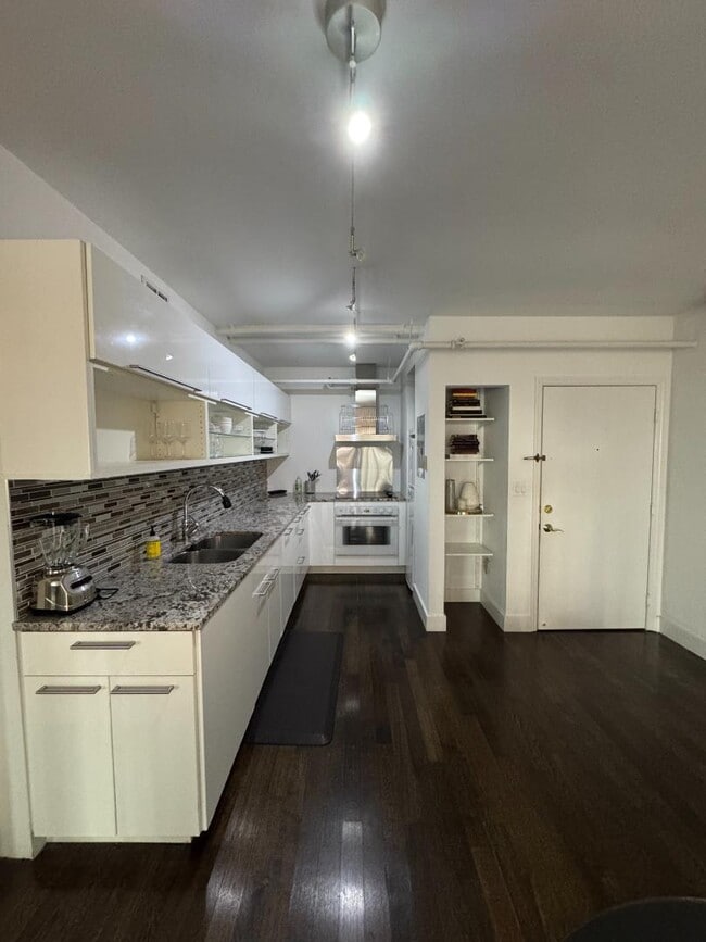 Building Photo - 199 14th St NE