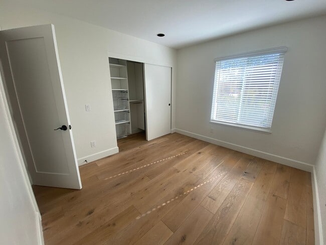 Building Photo - 4 Bedroom Encinitas home with Views!