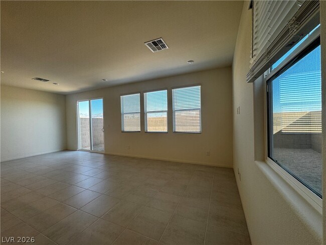 Building Photo - 9250 Innot Ave