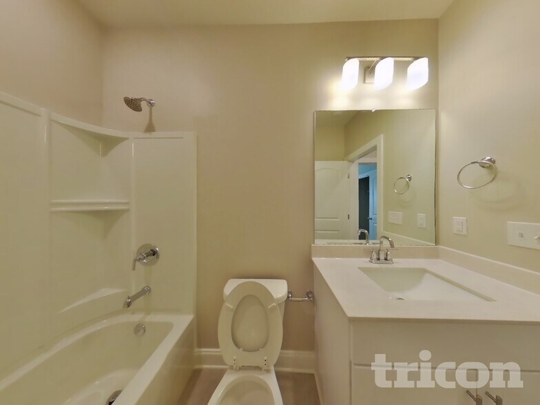 Building Photo - 1331 Carriage Park Dr