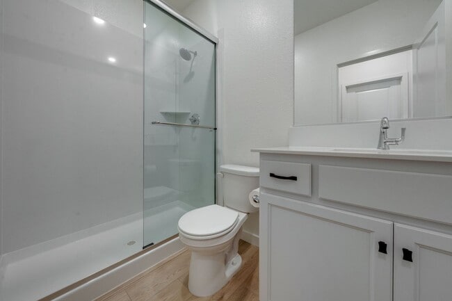 Building Photo - Never Lived In 4 Bedroom Home for Rent in Folsom Ranch!
