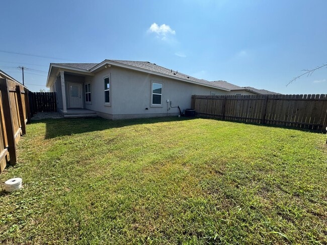 Building Photo - 643 County Rd 306