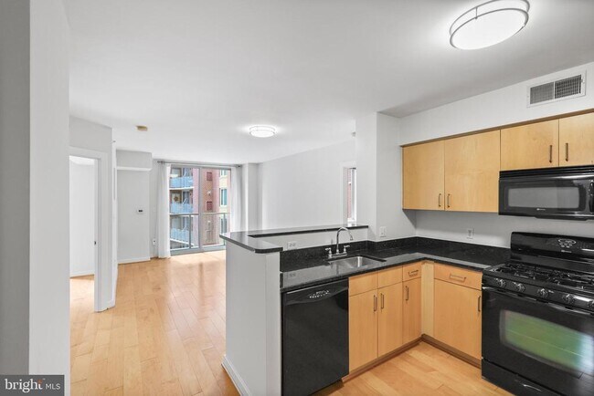 Building Photo - 1000 New Jersey Ave SE