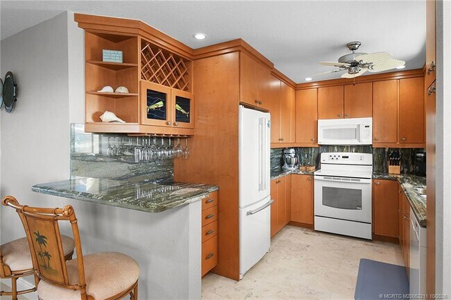 Building Photo - 2375 NE Ocean Blvd