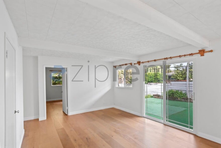 Building Photo - 4239 Ruthelma Ave