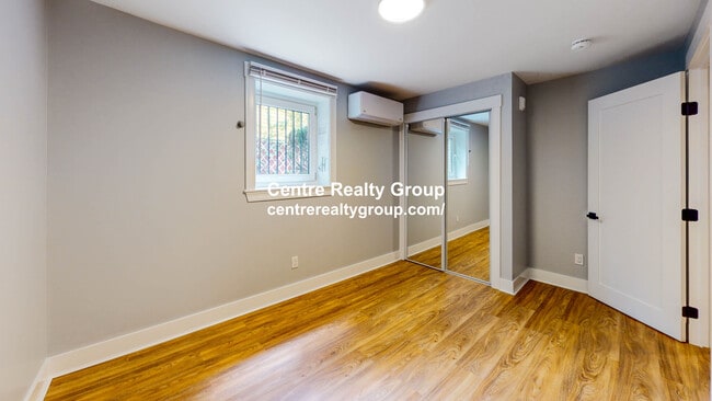 Building Photo - 132 Sherman St