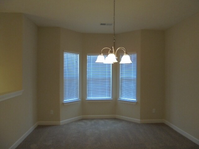 Building Photo - 1413 Napa Pt W