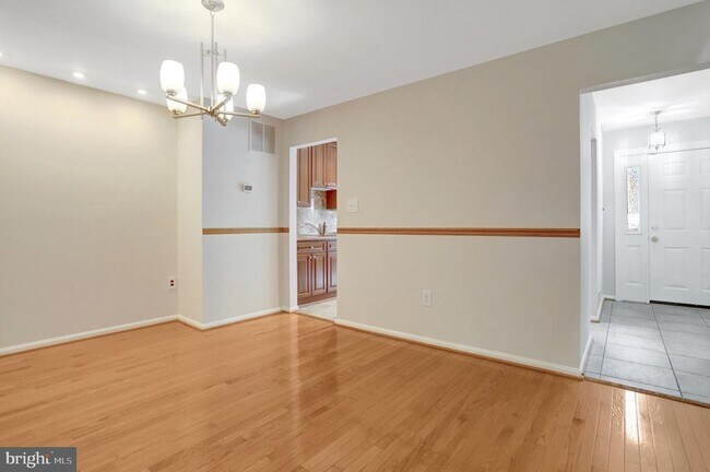 Building Photo - 7416 Spring Tree Dr