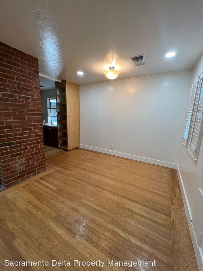 Building Photo - 3 br, 2 bath House - 2708 Riesling Way