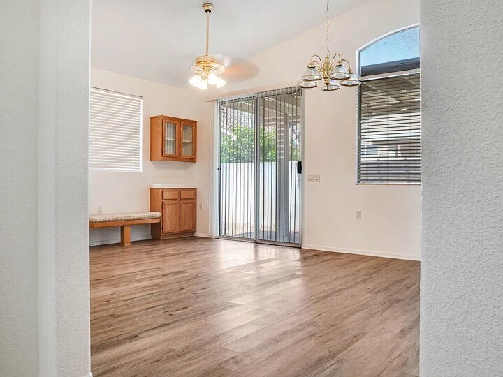 Building Photo - 26805 China Dr