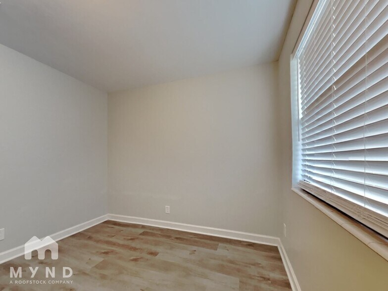 Building Photo - 10535 Jolynn Rd