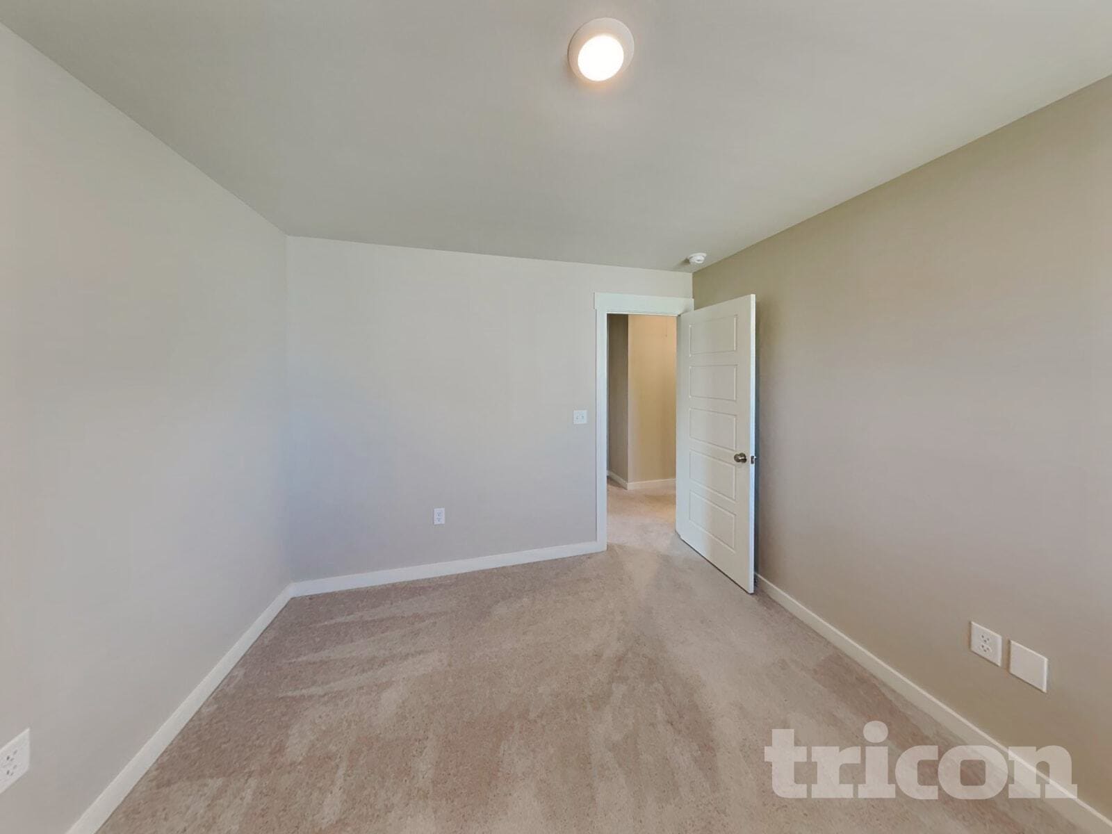 Building Photo - 1736 Lannister Ave