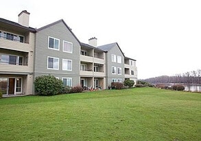Building Photo - 5170 S Landing Dr