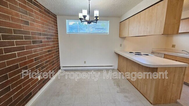 Building Photo - 1621 Trenton Ave