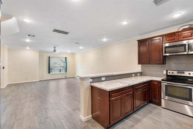 Building Photo - 16922 Glenheath St