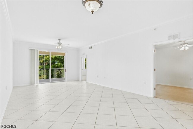 Building Photo - 8251 Pathfinder Loop