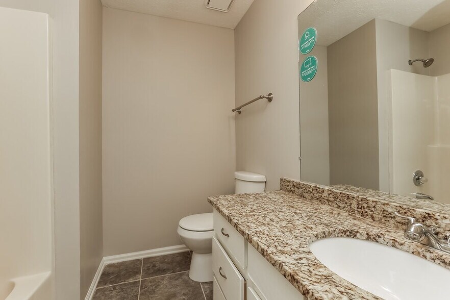 Building Photo - 1472 Aaronwood Dr