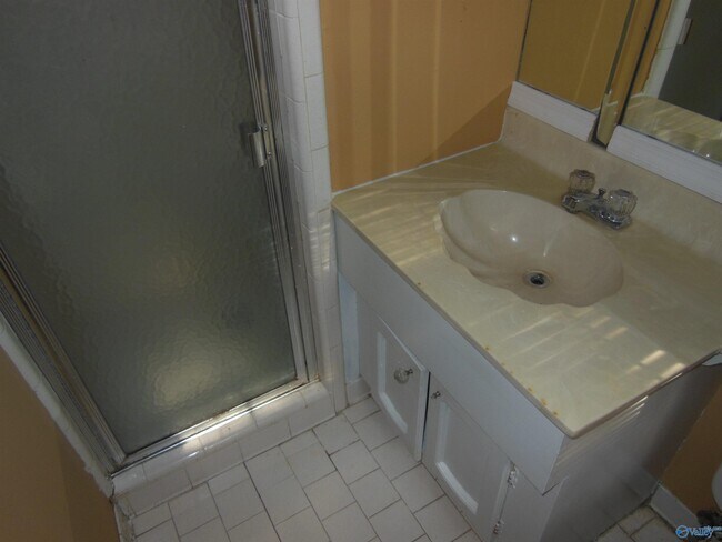 Building Photo - 1725 Millican Pl NW