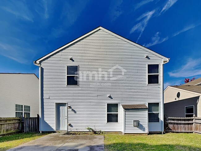 Building Photo - 3868 Liriope St