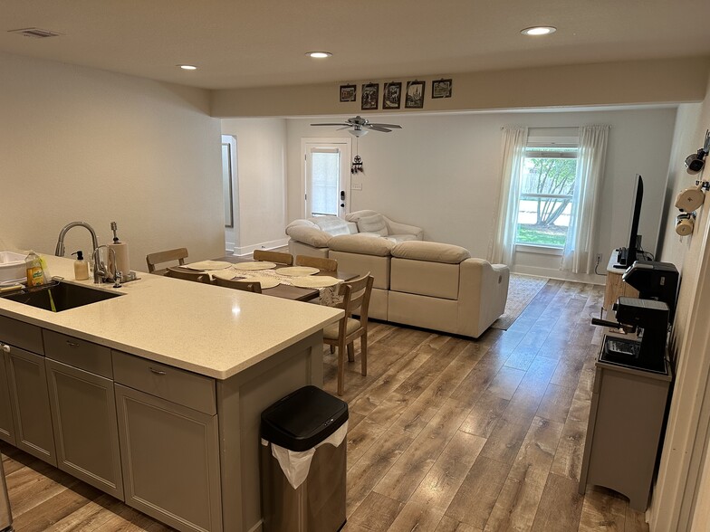 Open view - 1212 16th Ave N