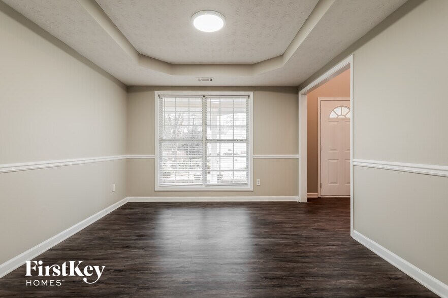 Building Photo - 835 Sweet Mill Ln