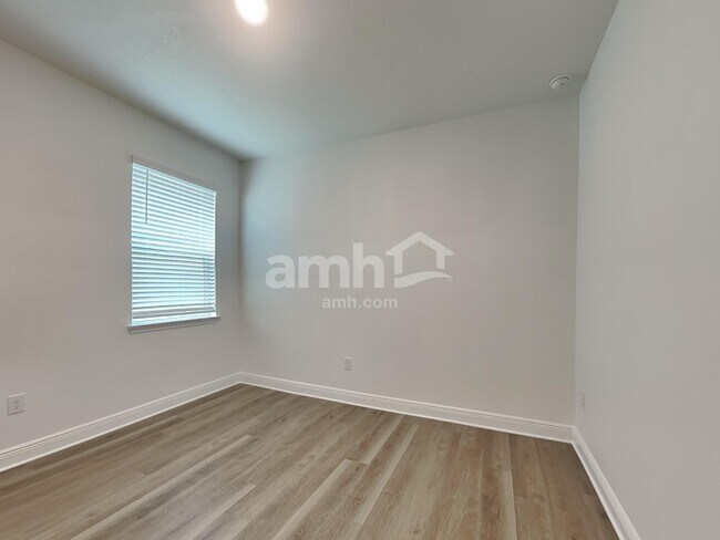 Building Photo - 6443 Atlantic Bch Ave