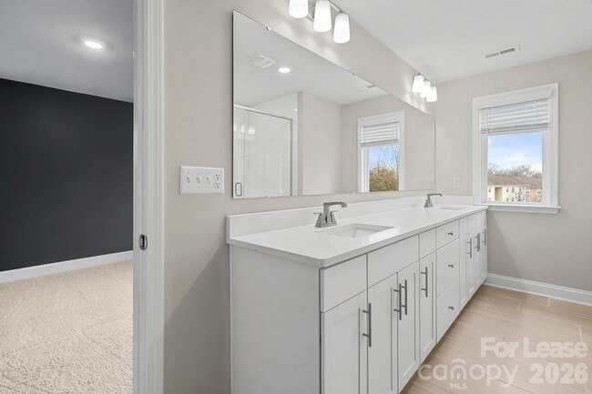 Building Photo - 1515 Hidden Falls Rd