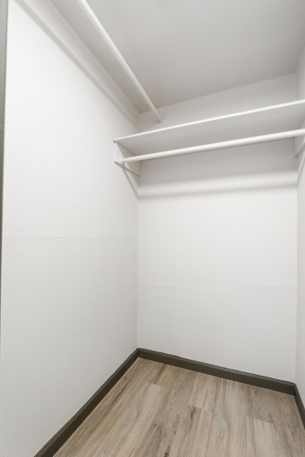 Building Photo - 16 N Broadway St