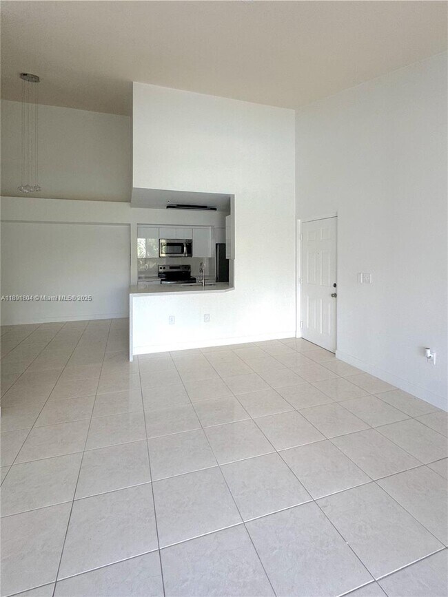 Building Photo - 620 SW 111th Ave