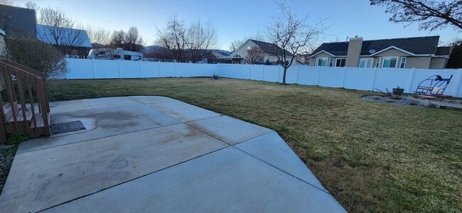 Building Photo - Herriman 6 Bedroom Home!!