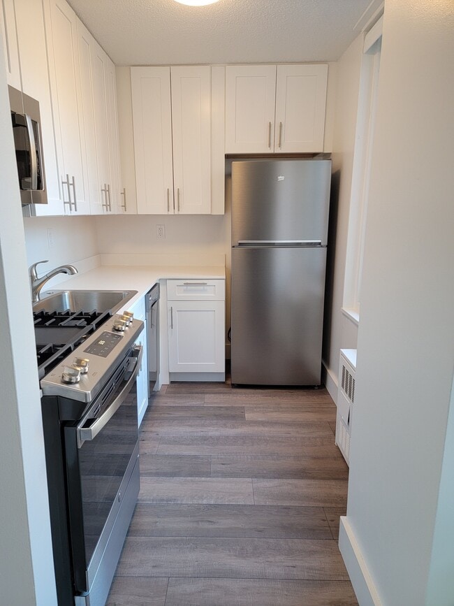 Interior Photo - Kips Bay Court