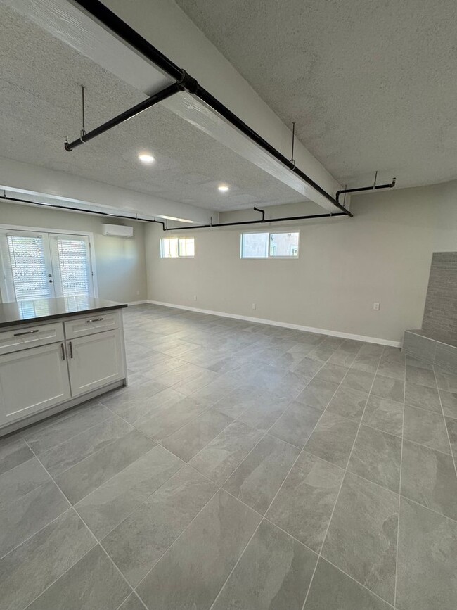 Building Photo - Newly Renovated 1bedroom in Harbor City - ...