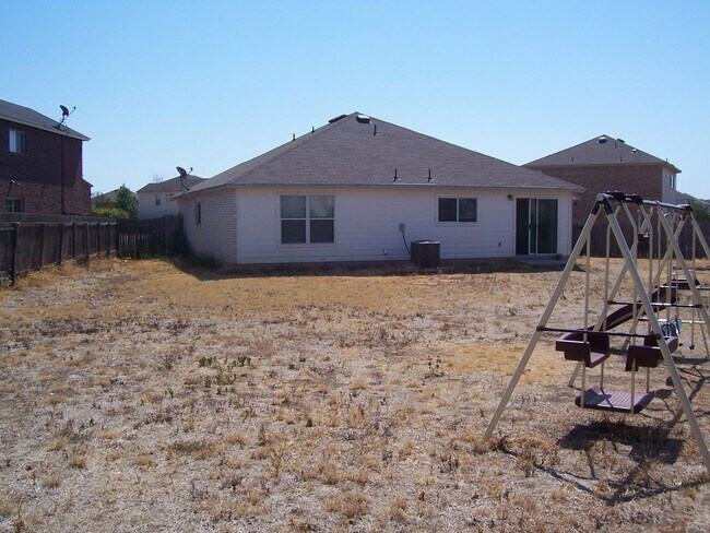 Building Photo - 3 Bedroom Home in a Great Neighborhood